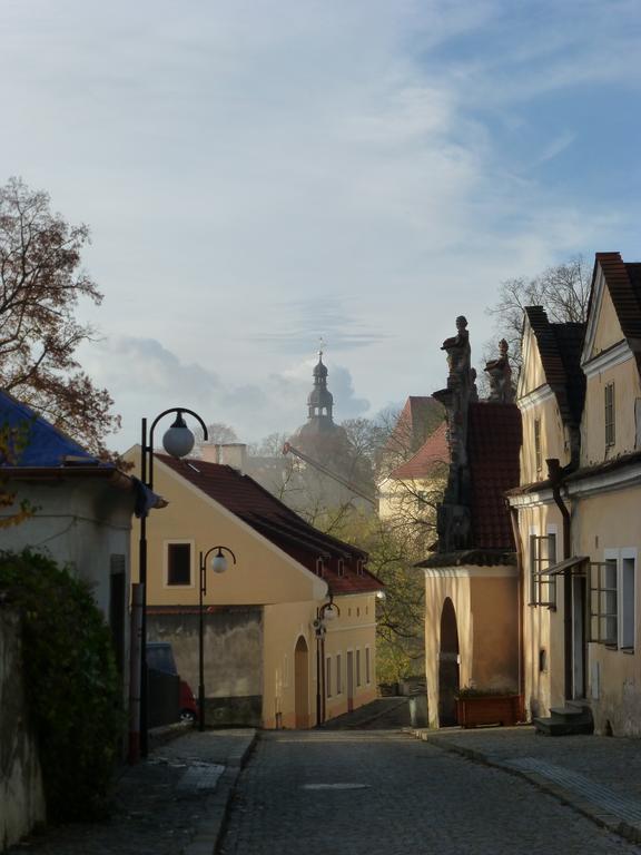 Pstrossova Vila - U Klasterni Zahrady Bechyne Exterior photo
